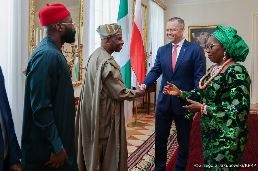 004_Prezydent Karol Nawrocki_Listy uwierzytelniające_Chioma Proscilla Ohakim_Ambasador Federalnej Republiki Nigerii_28-09-2026_GJB_2747.jpg.JPG