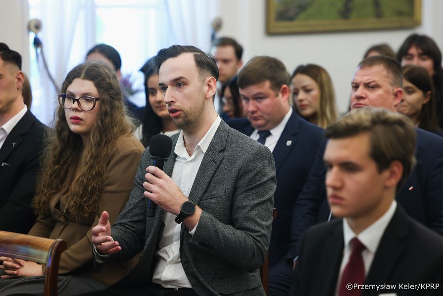 006_VII Posiedzenie Rady Młodzieży przy Prezydencie RP_30-09-2026_PK_23727.jpg.JPG