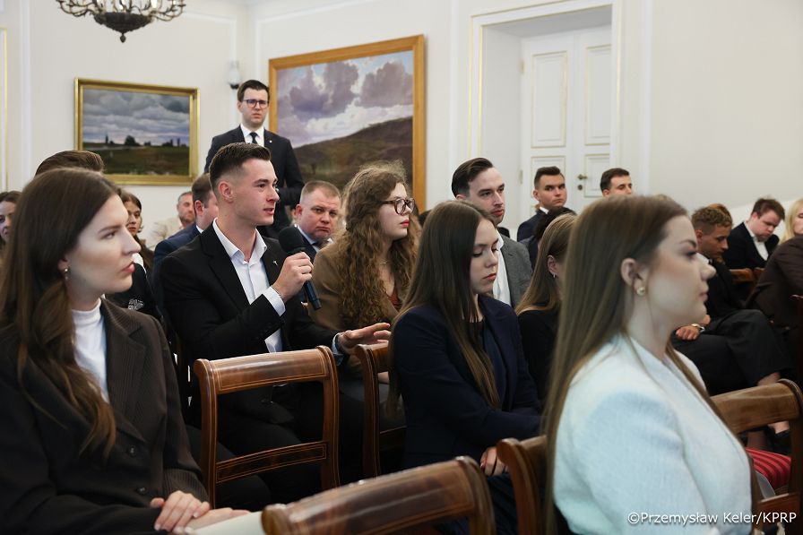 008_VII Posiedzenie Rady Młodzieży przy Prezydencie RP_30-09-2026_PK1_8946.jpg.JPG