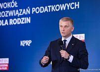 022_Konferencja wokół rozwiązań podatkowych dla rodzin_04-09-2026_GJB_9983.jpg.JPG