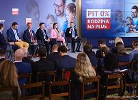 015_Konferencja wokół rozwiązań podatkowych dla rodzin_04-09-2026_GJB_3836.jpg.JPG