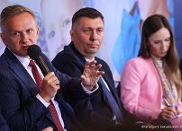 019_Konferencja wokół rozwiązań podatkowych dla rodzin_04-09-2026_GJB_3978.jpg.JPG