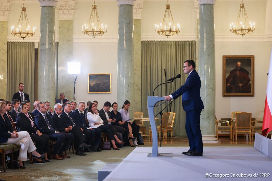001_Konferencja wokół rozwiązań podatkowych dla rodzin_04-09-2026_GJB_3371.jpg.JPG