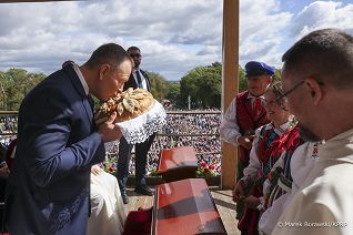 32_Karoln_Nawrocki_Dozynki_Jasnogorskie_20260906_MB_19864.jpg