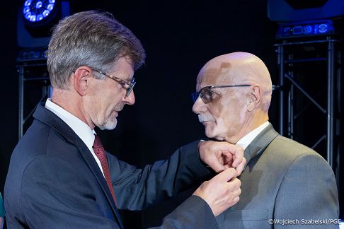 zdj. Odznaczenie państwowe-wręczenie.jpg