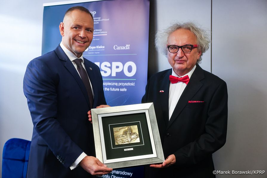 003_Prezydent Karol Nawrocki_XXXIV Międzynarodowy Salon Przemysłu Obronnego_08-09-2026_MB_10956.jpg.JPG